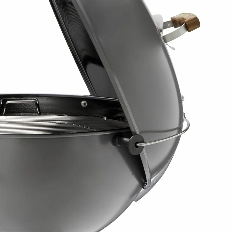 Weber 22 Inch 70th Anniversary Kettle Hollywood Grey 4 Weber 22 Inch 70th Anniversary Kettle Hollywood Grey - Image 2